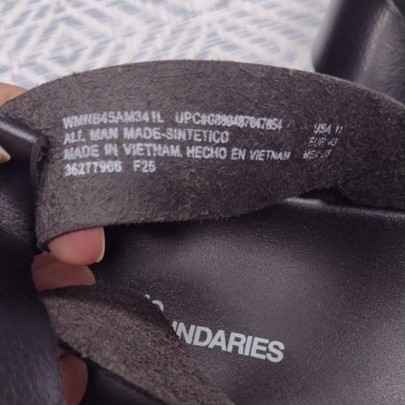 No Boundaries Black Strappy Sandals - Picture 6 of 9